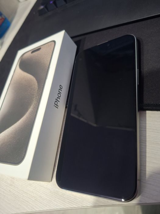IPhone 15 Pro Max 256 natural titan