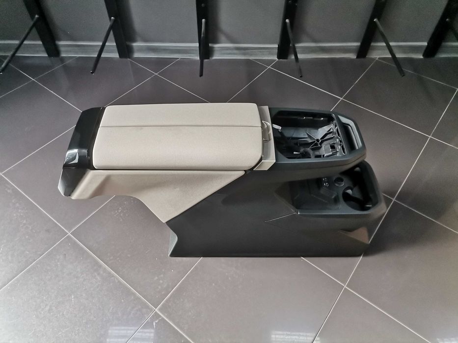 Централна Конзола BMW IX I20 I 20