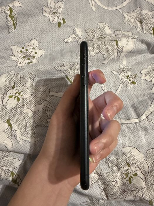 Продам айфон Xr 