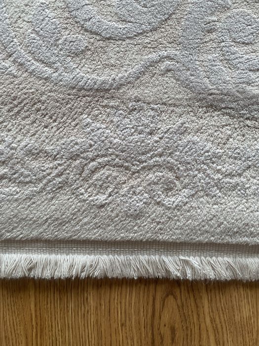 Продам ковер светло-розовый