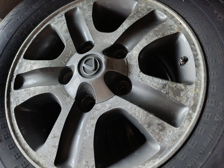 Диски с резиной на Lexus Lx 470