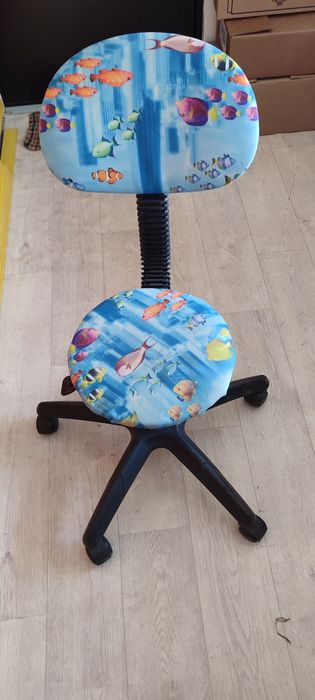 Кресло  детское школьное