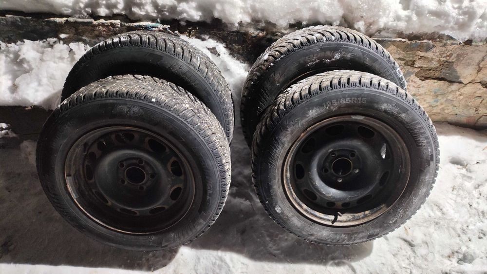 Продам зимний комплект опель омега