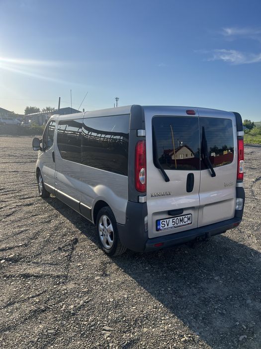 Vand renault trafic 8+1