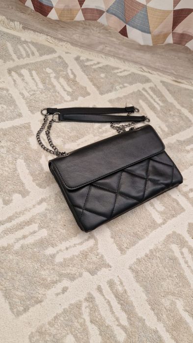 В продаже сумка модная