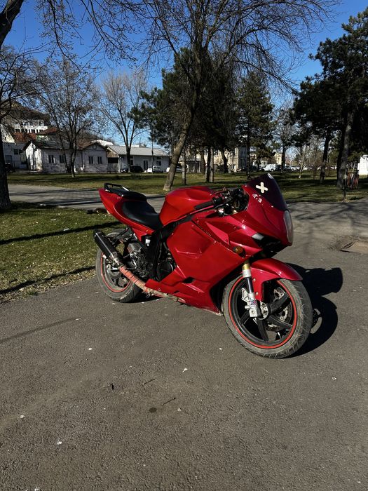 hyosung gt 125 comet