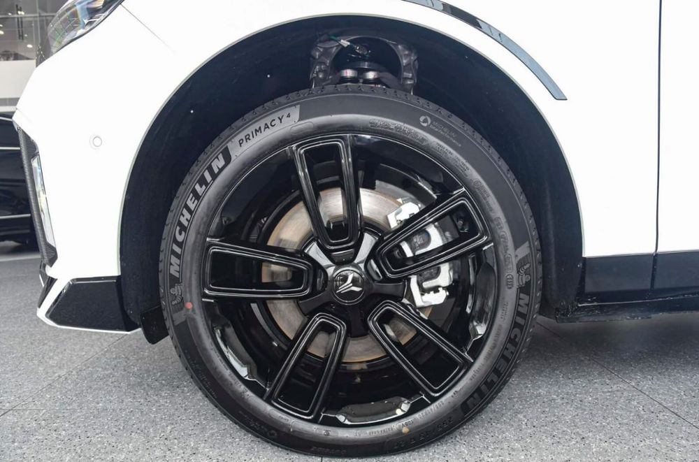 Voyah Free nasiya savdo