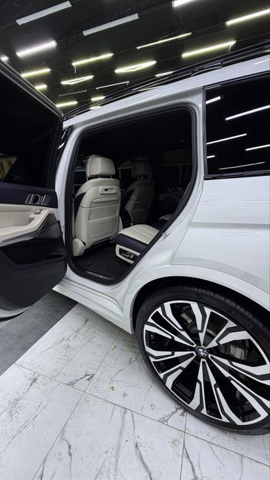 BMW X7 ideal  limited 50I