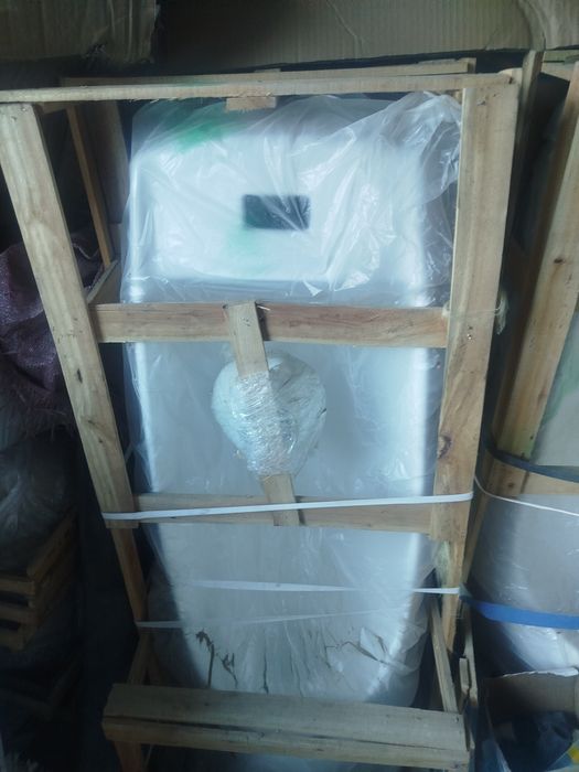 Продам унитазы новые