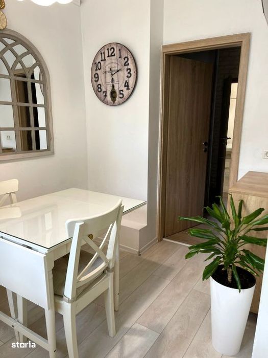 Apartament 4 camere | Decomandat | Etaj 2/4 | Zona Brancoveanu