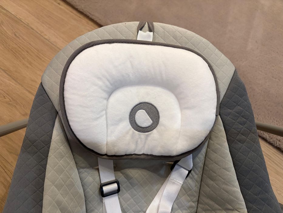 Balansoar Lionelo Otto Cozy, pliabil, cu melodii, leganare