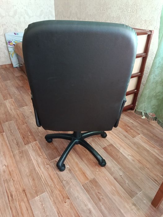 Кресло офисное и для  компьютера