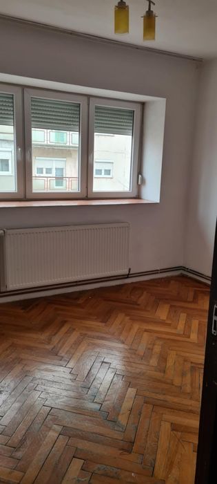 De inchiriat apartament mv1