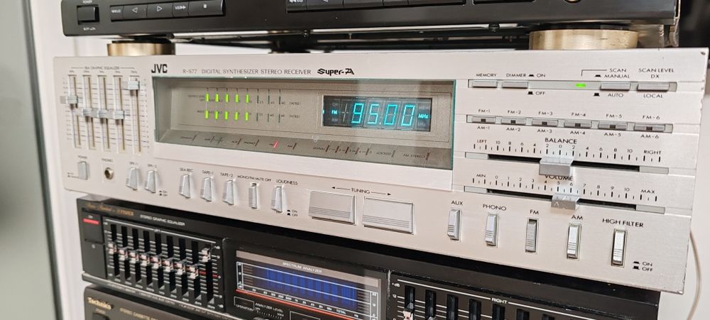 Amplificator JVC  R-S77