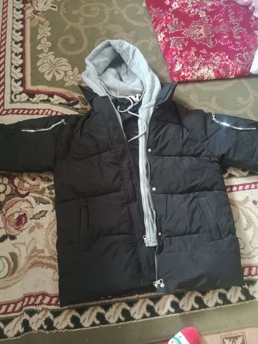 Женская куртка..