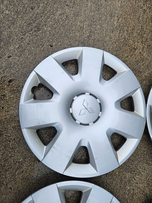 Оригинални тазове за mitsubishi 16-ки