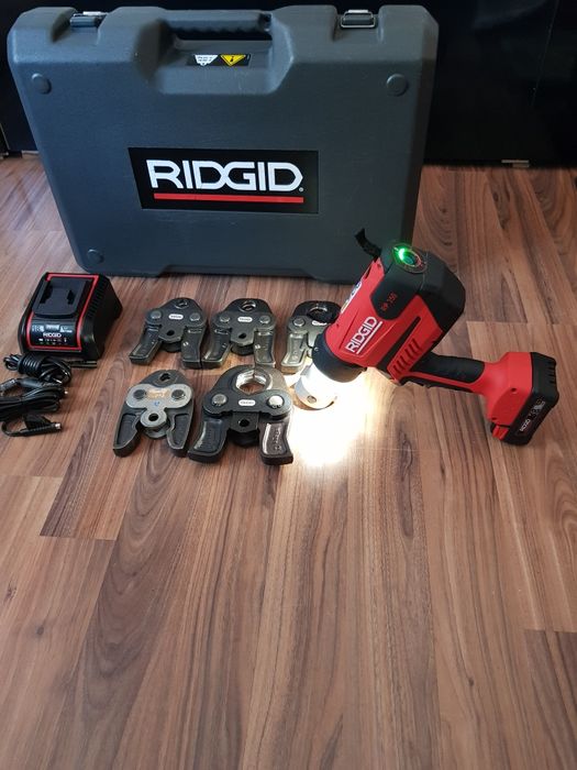 Presă de sertizat Ridgid RP 350