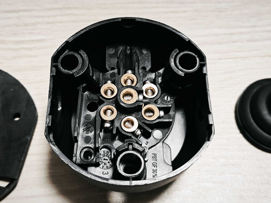 Ел. инсталация за теглич за Kia Niro (DE) 7-пина  Оригинална CAN модул