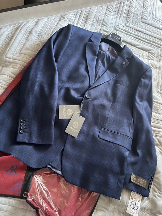 Продам   мужскои костюм новый