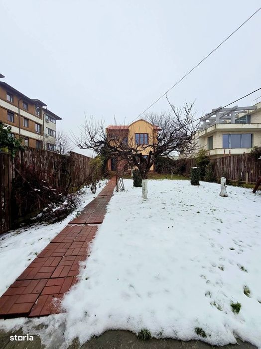 Vilă Individuală 4 Camere, Strada Spicului teren cca 370 mp,Fundeni