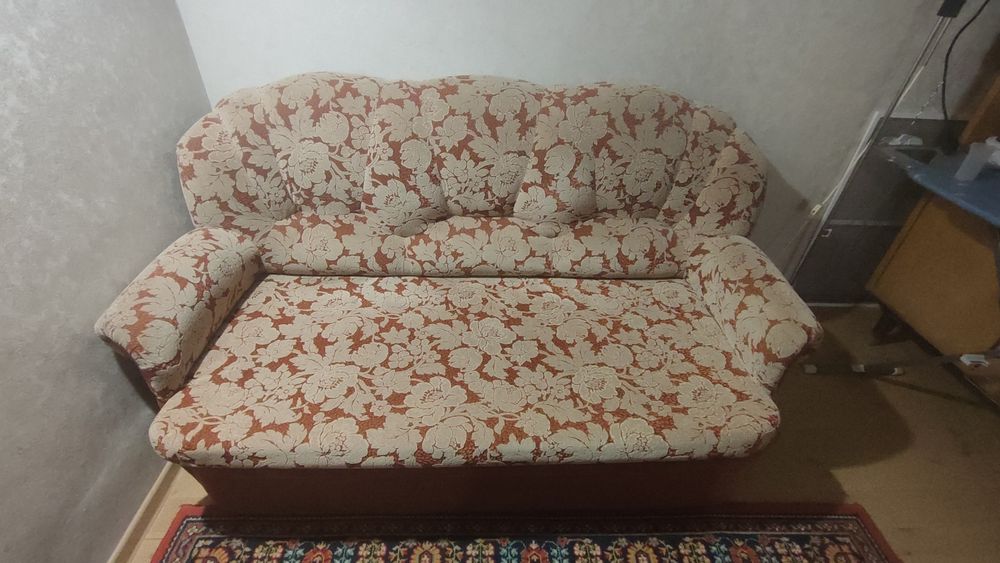 Продам диван б/у