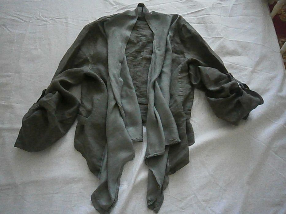 Блузки и ризки по 2лв.