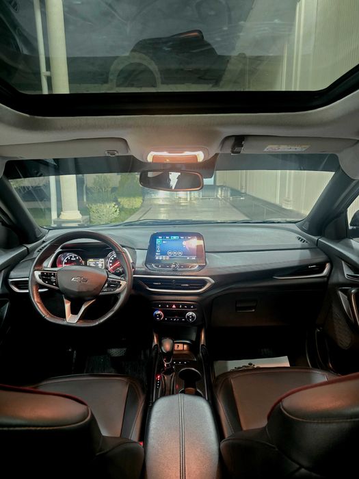 Tracker Redline 2025