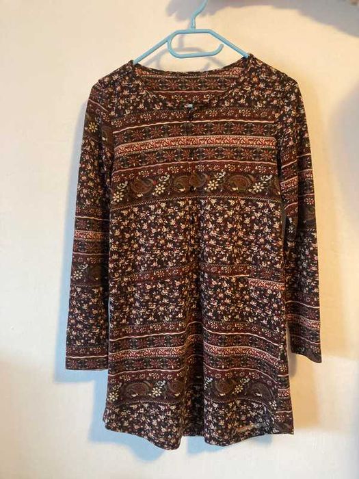 Rochie scurta cu maneci lungi - marimea S