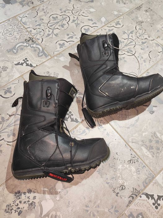 Обувки за сноуборд Burton