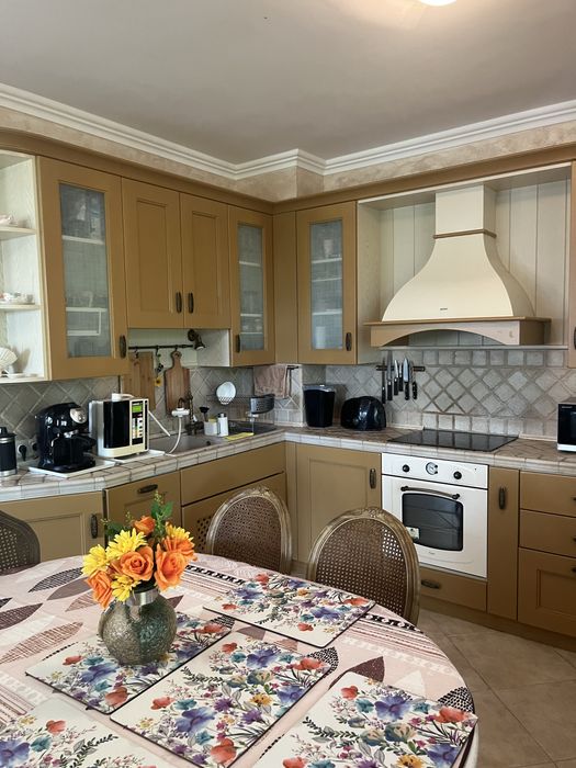 Продава се Четиристаен апартамент в Варна, Базар Левски - 220 кв.м за 2432 €/кв.м - Снимка #4