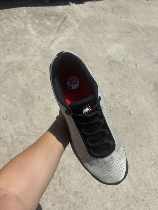 DN airmax wolf grey