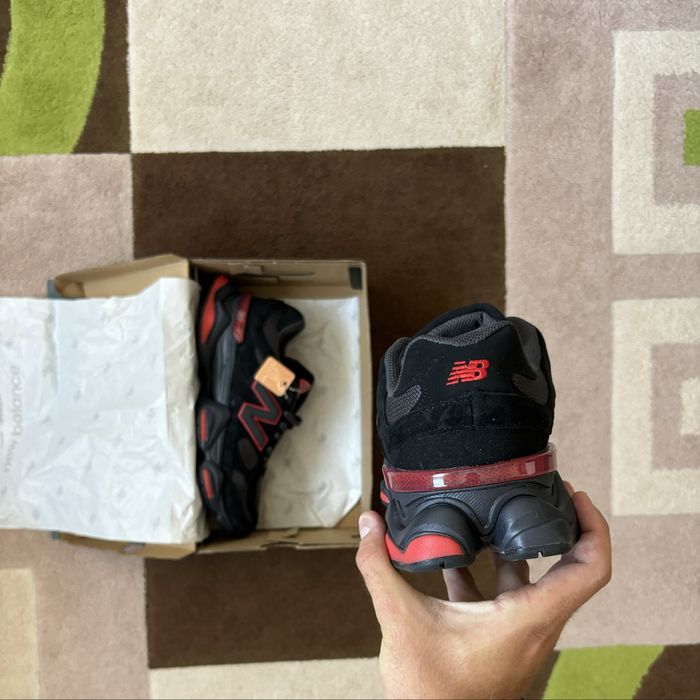 Мъжки обувки New Balance 9060 Black/Red.