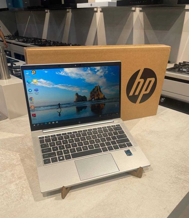 HP elitebook 830 G8 13'3 intel i7-1165g7 8/256/Display 13'3 FHD IPS