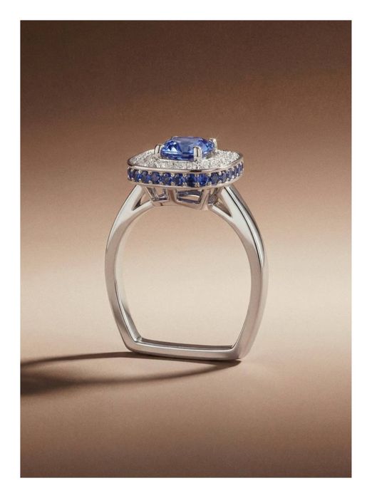 Кольцо с танзанитами и бриллантами