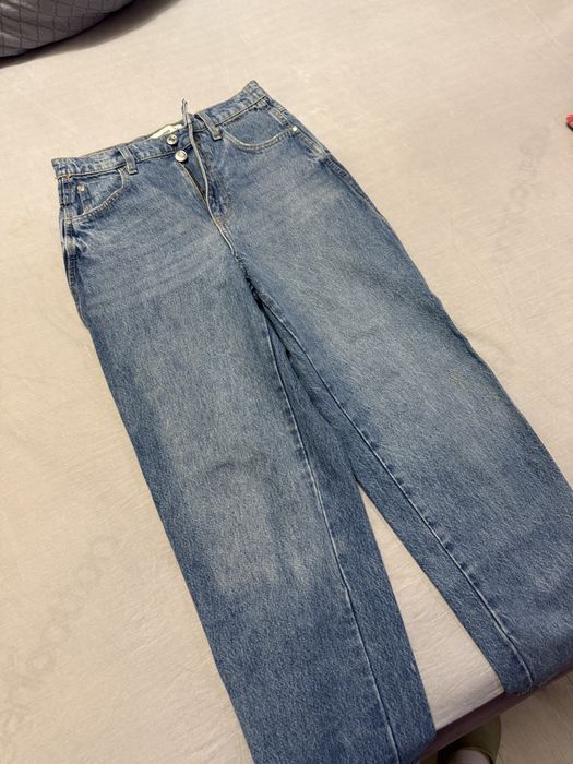 Джинсы мом женская