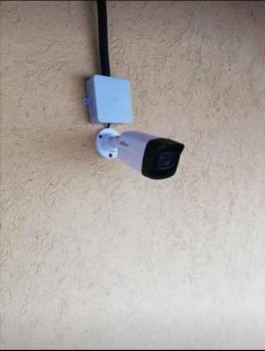 Montaj Camere supraveghere și alarmă.Firma licențiată