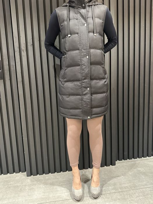 Дълъг дамски елек с пух и качулка Zara