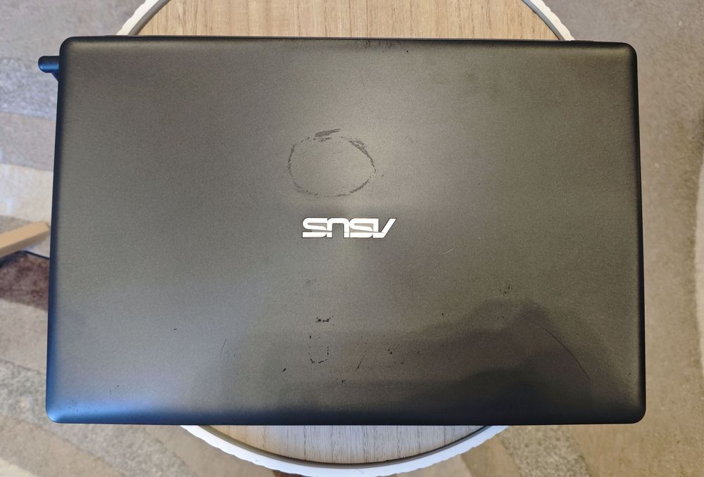 Laptop Asus X550CC