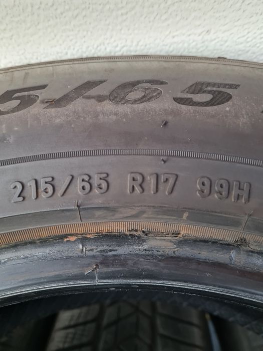 Зимни гуми 4 броя PIRELLIScorpion 215 65 R17 дот 4217