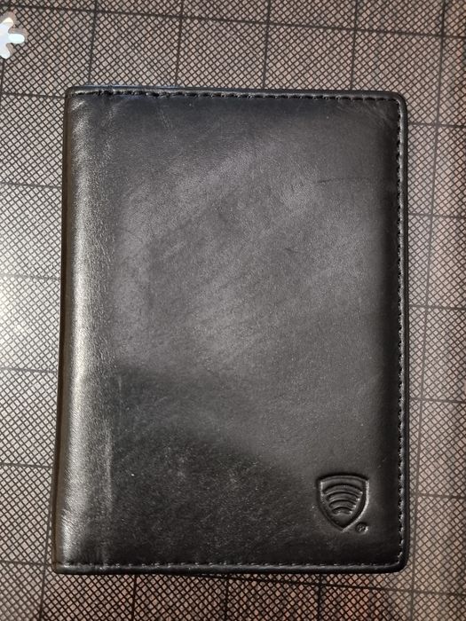 Portofel Ultra Slim RFID STOP din Piele Naturală, KORUMA