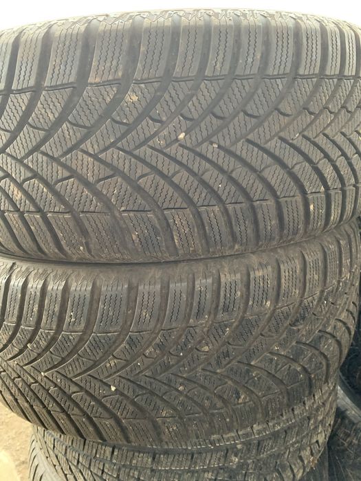 Anvelope cauciucurii  235/55/18 si 265/40/19 m+s