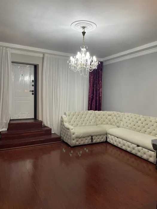 Срочно сдается дом 4 комнаты,Домбирабад.