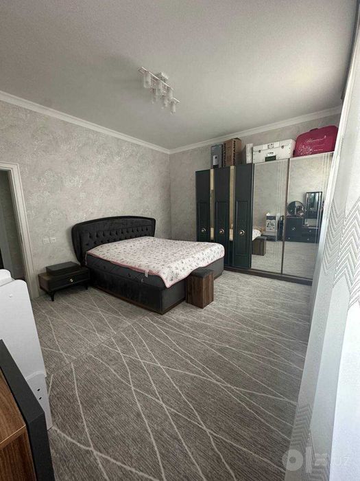 Давлат хизматлари доми, 6-этажда 3 хонали 72 м² хонадон сотилади.