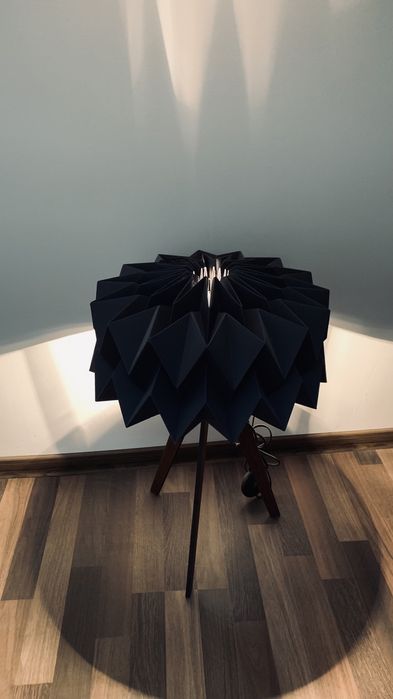 Lampa de camera trapez