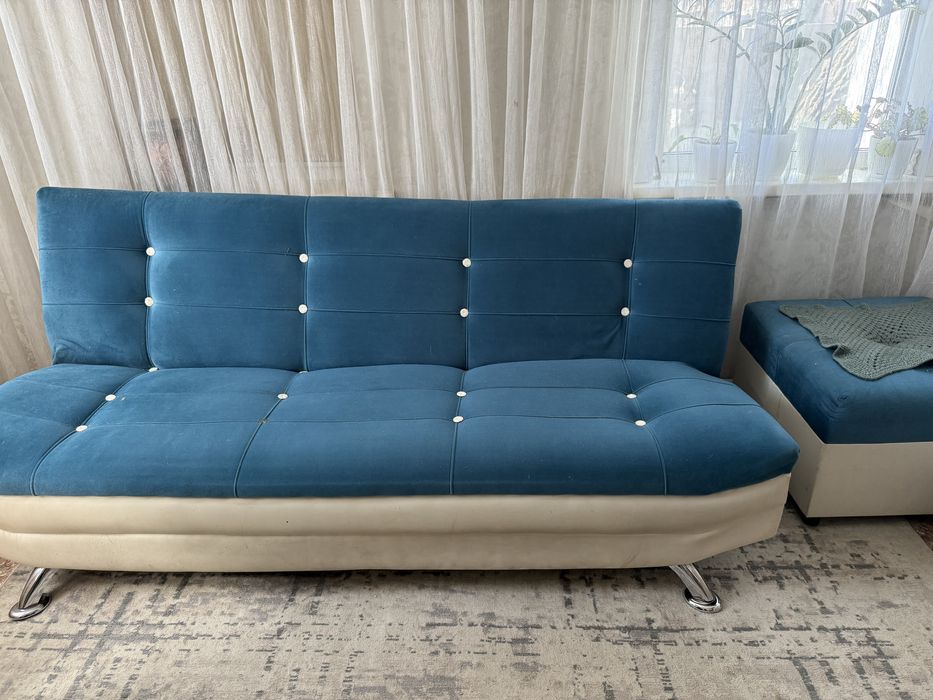 Диван с пуффиком