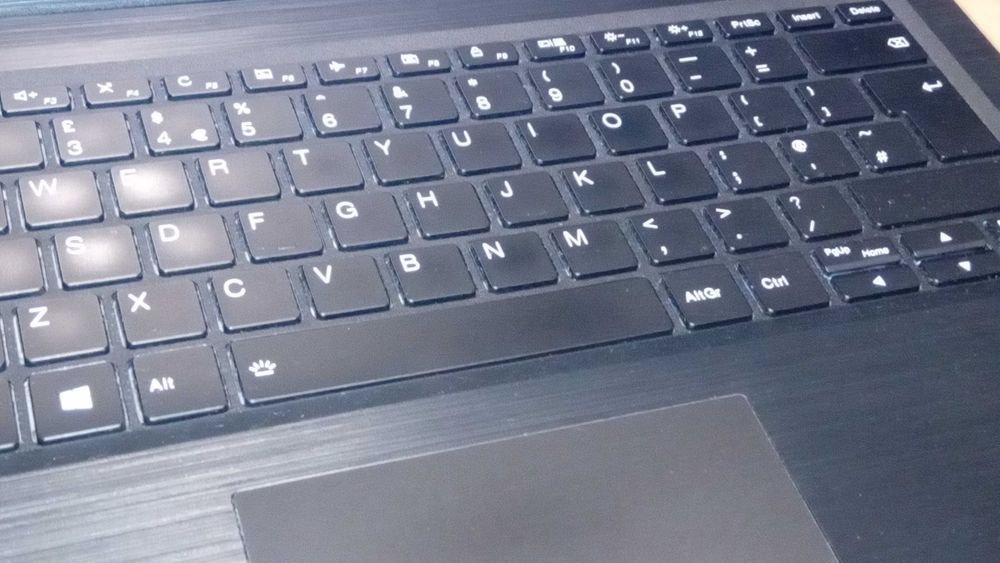 Лаптоп Lenovo 14w – 14" Full HD Touchscreen / AMD A6 / 4GB / 64GB / Windows Tiny10