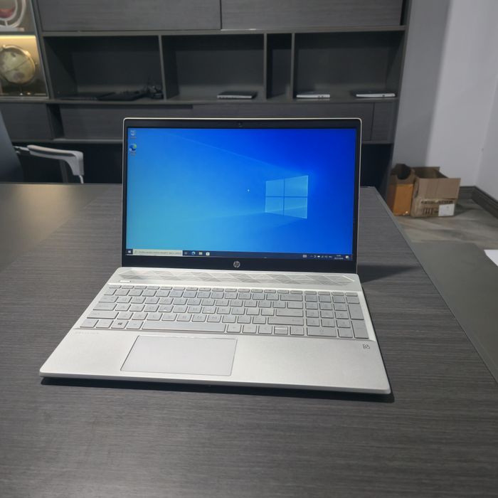 HP Ryzen 3 3300U SSD 256/16 GB