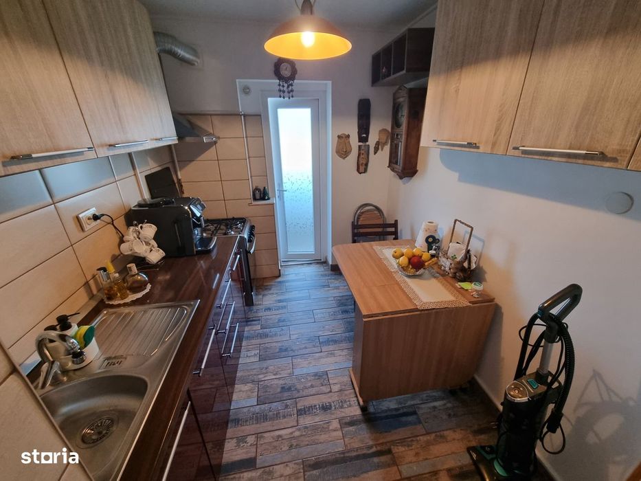 Apartament 2 camere decomandat zona Km 4-5