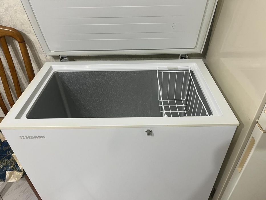 Продам морозильник