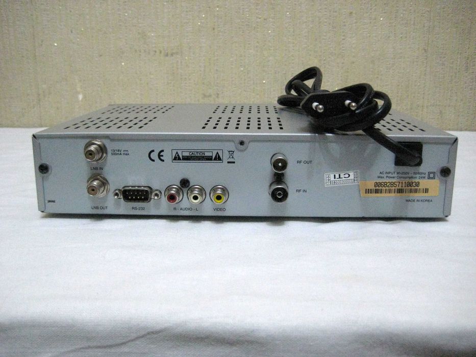 Тюнер TOPFIELD TF 4000Fi отличном рабочим состоянии!